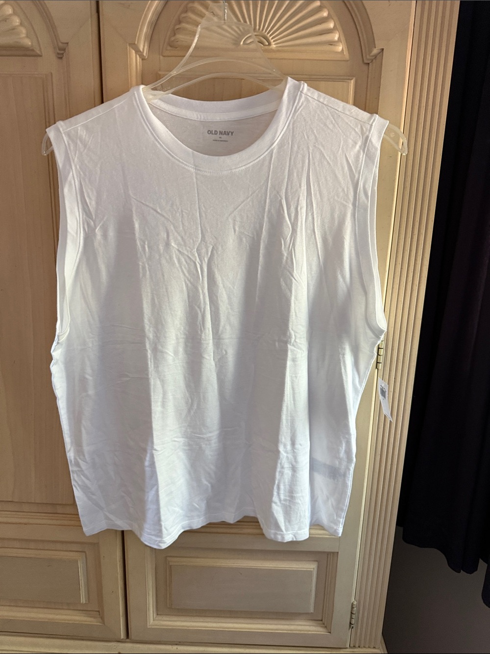 Old Navy White Muscle Tee Tank Top